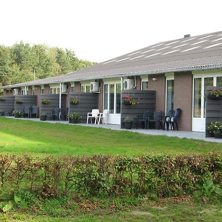 Rustpunt Groote Heide Bed & Breakfast Heeze Екстериор снимка